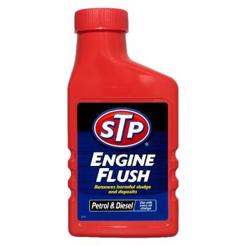 STP Čistič motoru 450ml